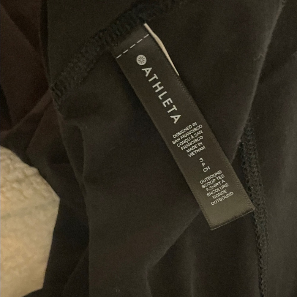 Athleta Black Scoop Neck Women's Tee - Picture 5 of 6